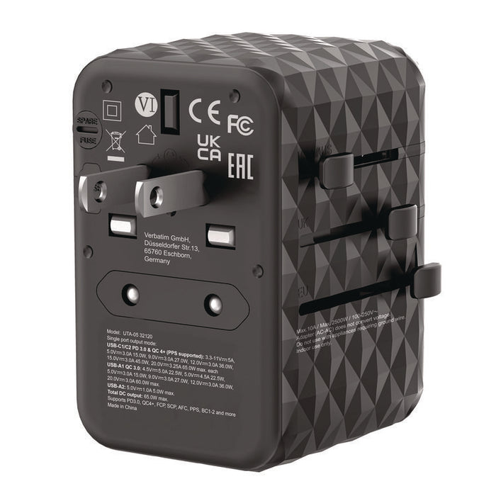 UTA-05 Gan III Universal Travel Adapter, (2) USB-A/(2) USB-C/Quick Charge 4+