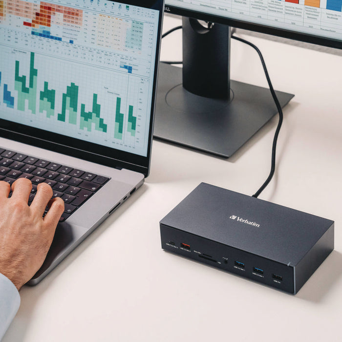 USB-C Pro Docking Station 17-in-1, Audio/DisplayPort/HDMI/Micro SD/RJ45/SD/USB-A/USB-C, Gray