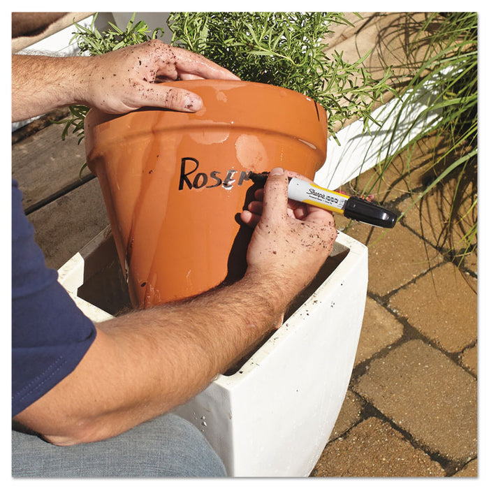 Professional Permanent Marker, Broad Chisel Tip, Black